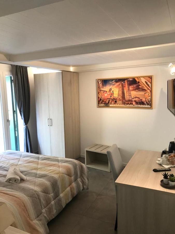 La Corte Del Sant'Orsola Rooms Болонья Екстер'єр фото
