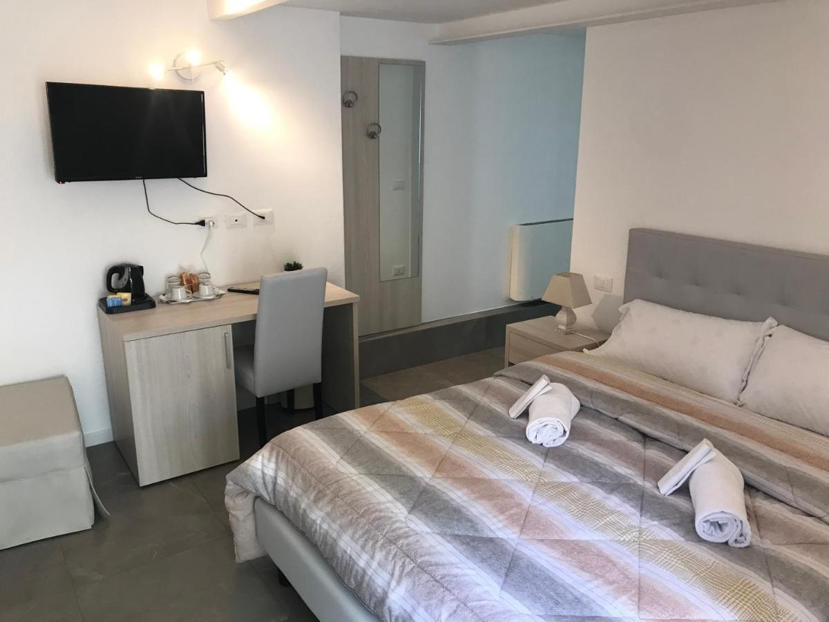 La Corte Del Sant'Orsola Rooms Болонья Екстер'єр фото