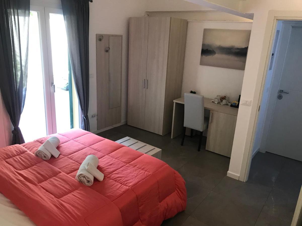 La Corte Del Sant'Orsola Rooms Болонья Екстер'єр фото