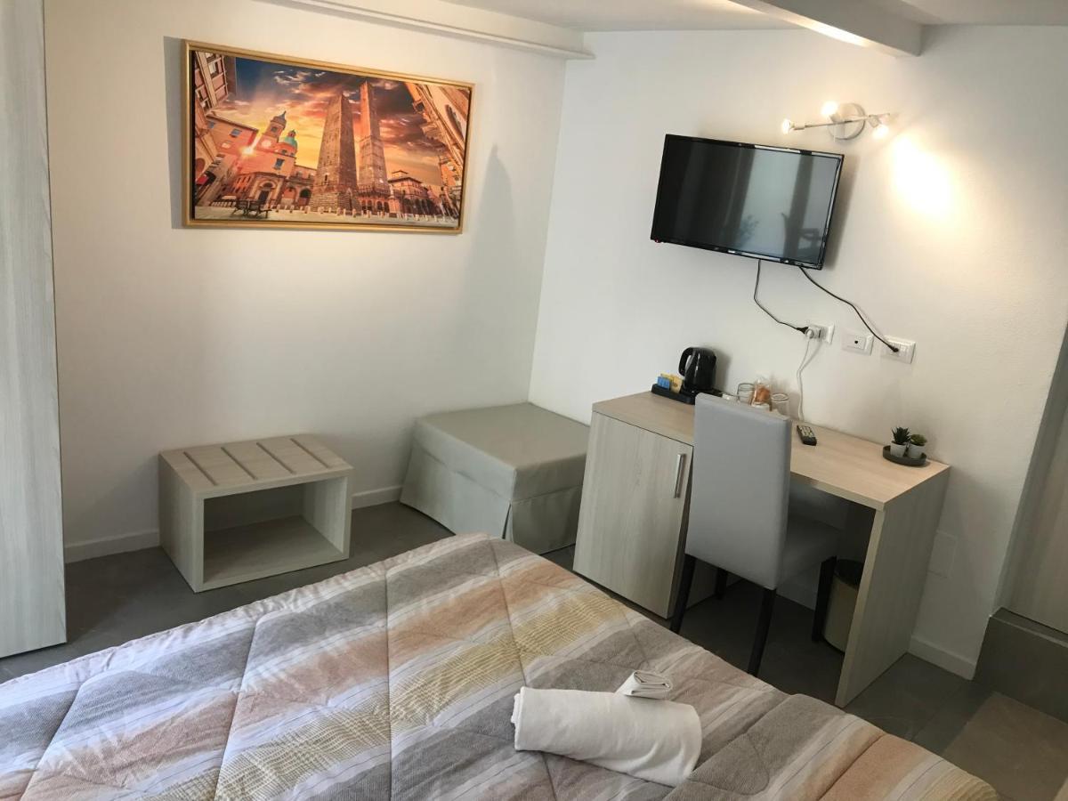 La Corte Del Sant'Orsola Rooms Болонья Екстер'єр фото